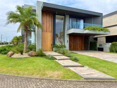 Casa em Condomínio 5 dormitórios para venda, Centro em Xangri-lá | Ref.: 7902