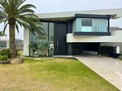 Casa em Condomínio 6 dormitórios para venda, Centro em Xangri-lá | Ref.: 8405